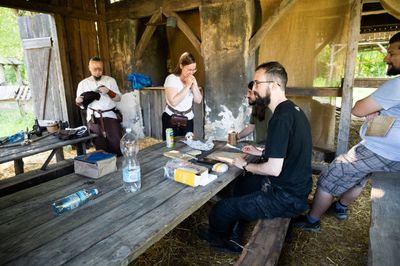 Příběhy z Ravenoru I. – Stíny nad Harmondalem – fotografie 7