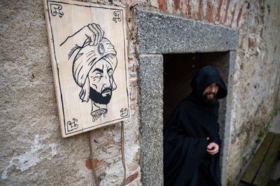 Příběhy z Ravenoru II. – Pod střechou hostince – fotografie 28