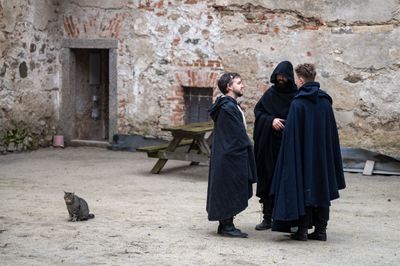 Příběhy z Ravenoru II. – Pod střechou hostince – fotografie 29