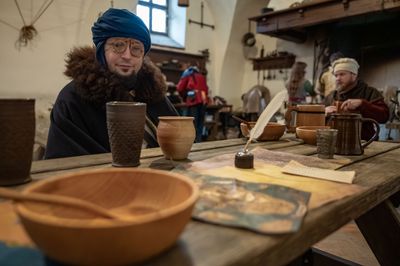 Příběhy z Ravenoru II. – Pod střechou hostince – fotografie 31