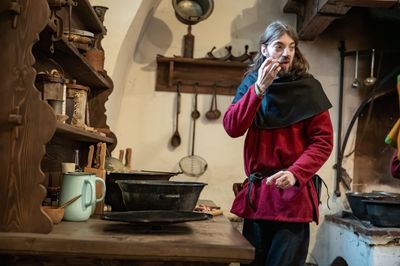 Příběhy z Ravenoru II. – Pod střechou hostince – fotografie 36