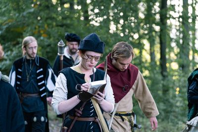 Příběhy Ravenoru IV. - Odkaz temnoty – fotografie 49