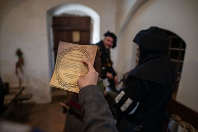 Příběhy z Ravenoru II. – Pod střechou hostince – fotografie 81