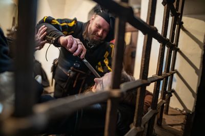 Příběhy z Ravenoru II. – Pod střechou hostince – fotografie 84