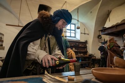 Příběhy z Ravenoru II. – Pod střechou hostince – fotografie 106