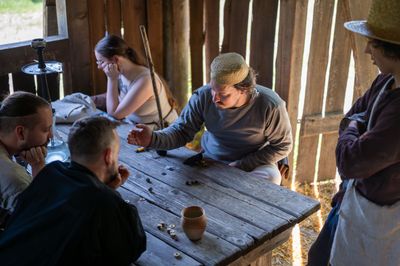 Příběhy z Ravenoru I. – Stíny nad Harmondalem – fotografie 205