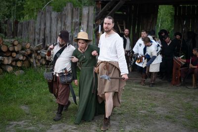 Příběhy z Ravenoru I. – Stíny nad Harmondalem – fotografie 351